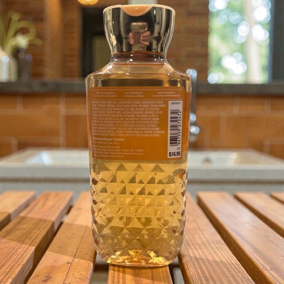 NWT Bath & Body Works Gingham Glow Body Wash - Picture 4 of 4